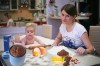 Вкусно, быстро и полезно – детский десерт в кружке, который можно приготовить с малышом