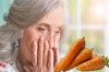 «Про витамин А забыть»: Врачи объяснили, каким пенсионерам нельзя есть морковь