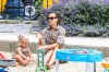 Лея Шейк на скрытой съемке «спалила» самый модный детский купальник 2020 года