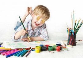 Не каракули, а искусство: Творчество ребёнка можно продать за 60 000 руб
