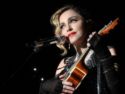 Мадонна в шаге от депрессии? Пытаясь пережить последствия пандемии, певица «сходит с ума»