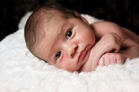 Черно-белая жизнь, что важно знать всем родителям  о зрении новорожденных деток