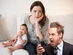 «Я не записывался в няньки!» Что делать если муж не помогает с ребенком?