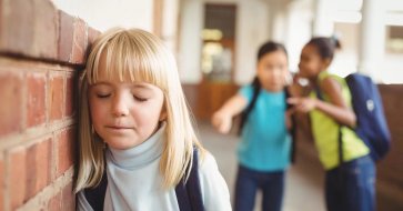 Как превратить своего ребенка в «голос разума» и научить решать школьные конфликты
