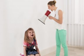 Бесит собственный ребенок. Как научиться справляться с раздражением на самых близких
