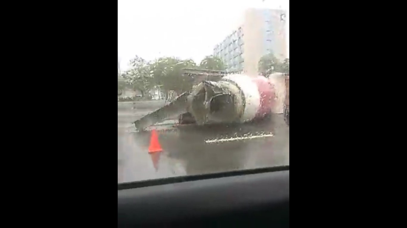 Москва перевернулся. Бетономешалка перевернулась на Ярославском шоссе у Мытищ. Бетономешалка в магнит ДТП на Московском шоссе.