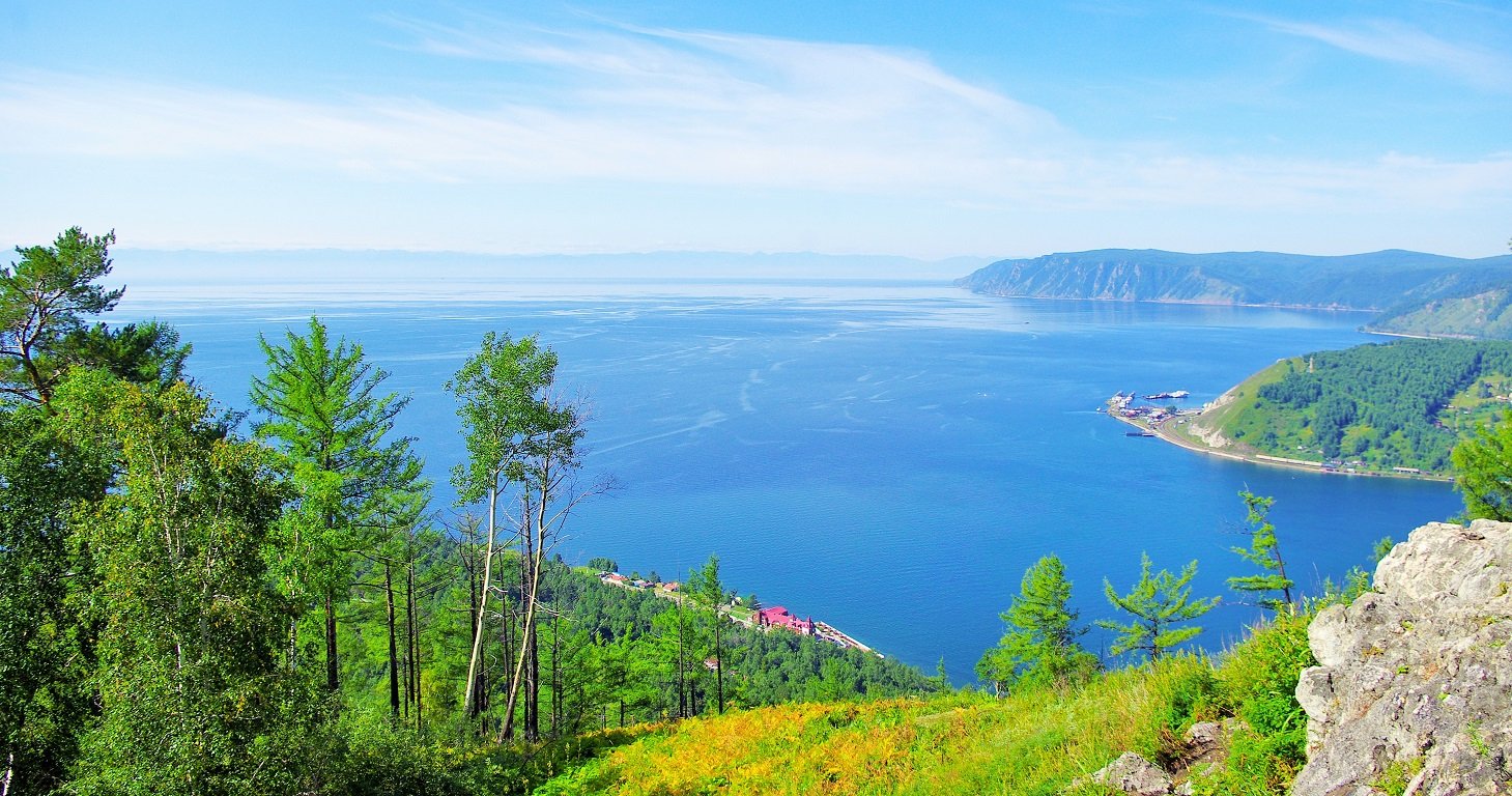 Озеро байкал раскинулось на границе. Озеро Байкал. Озеро Байкал Бурятия. Озеро Байкал Lake Baikal. Восточная Сибирь Байкал.
