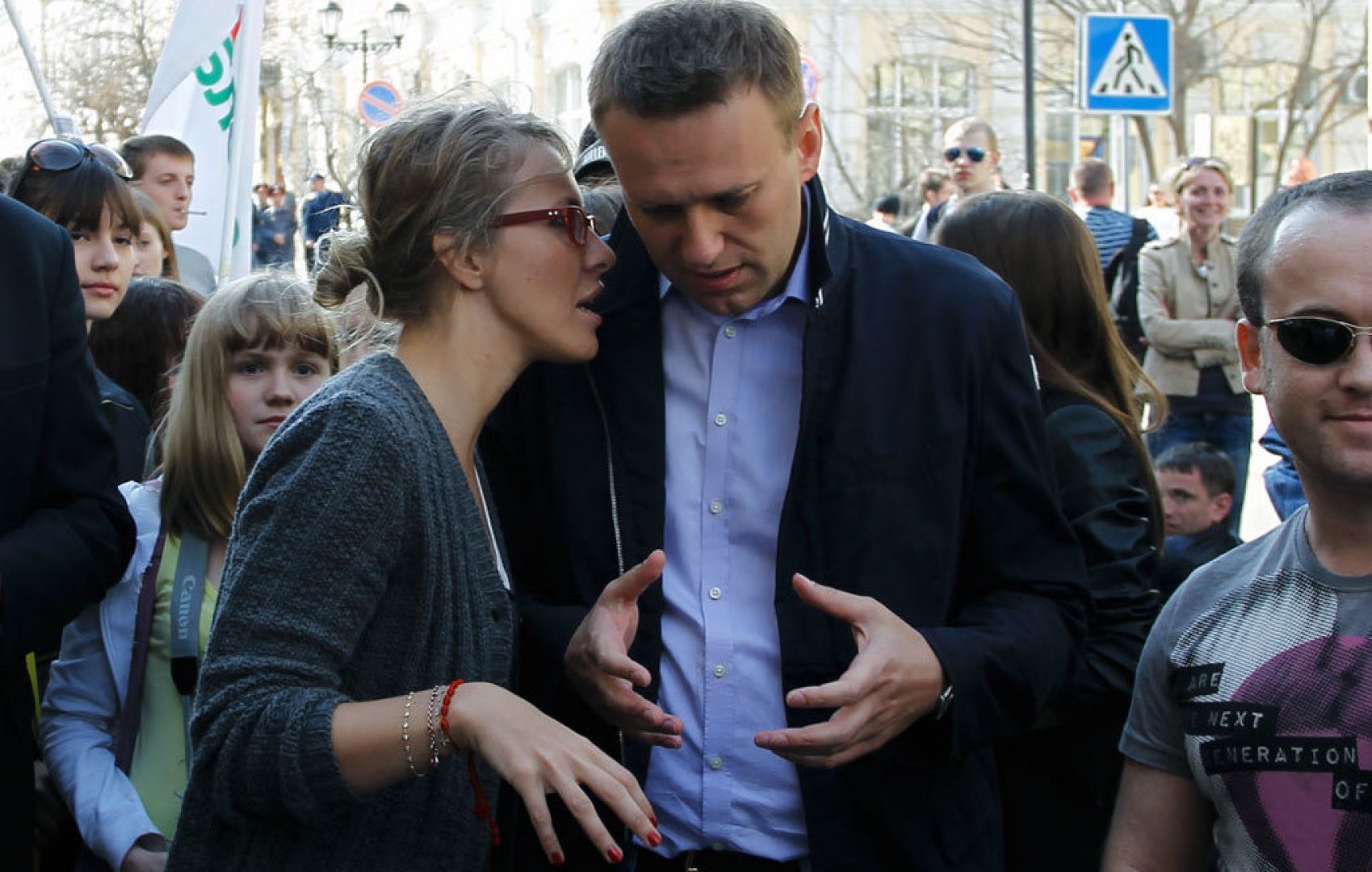 Общение с душой навального. Собчак и Навальный.