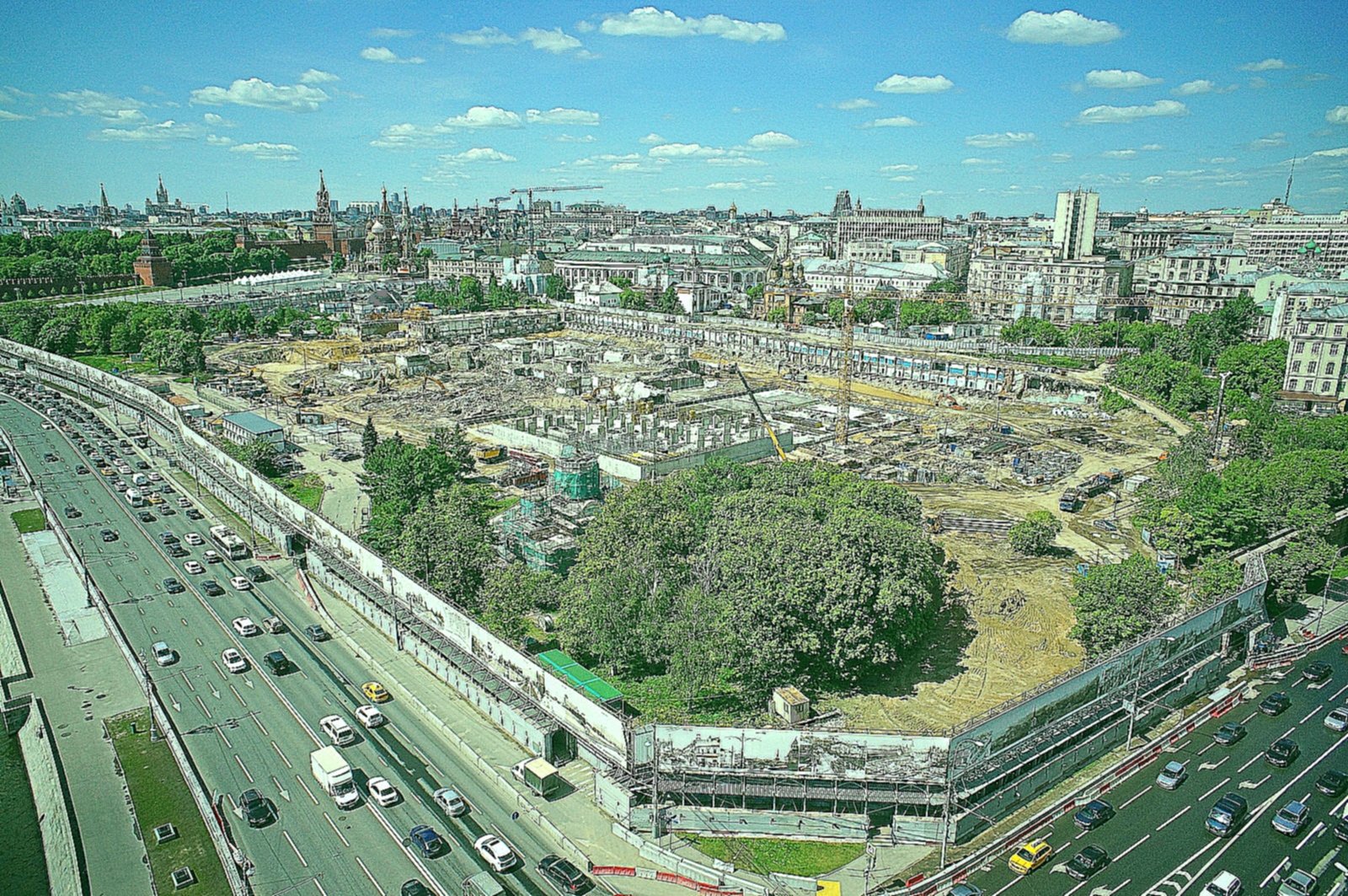 Что было на. Парк Зарядье Москва. Парк Зарядье Москва вид сверху. Парк Зарядье Москва стройка. Гостиница Россия парк Зарядье.