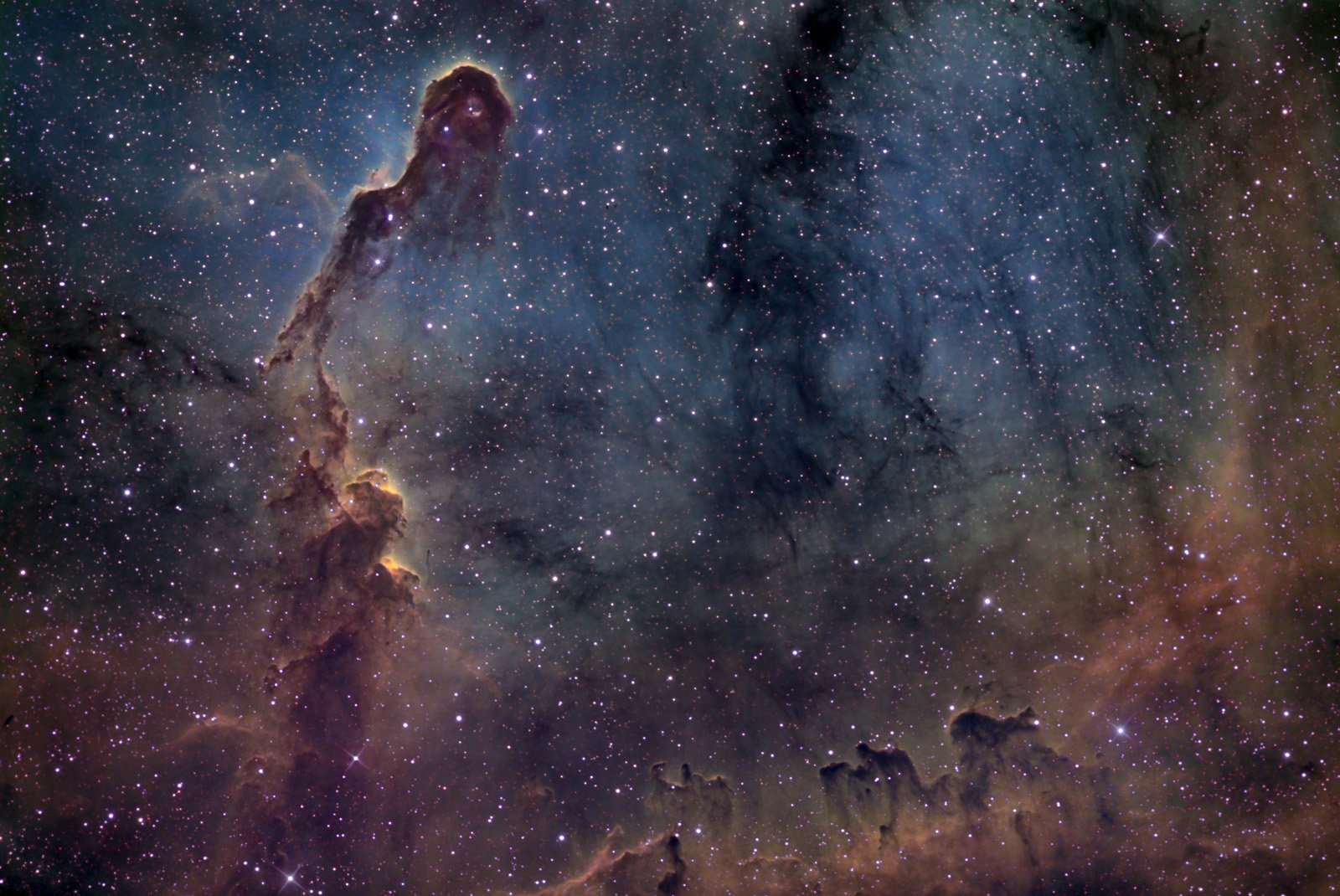 Звездная пыль это. Туманность ic 1396. Туманность Звездная пыль. Туманность Слоновий хобот. Звездная пыль Галактика.