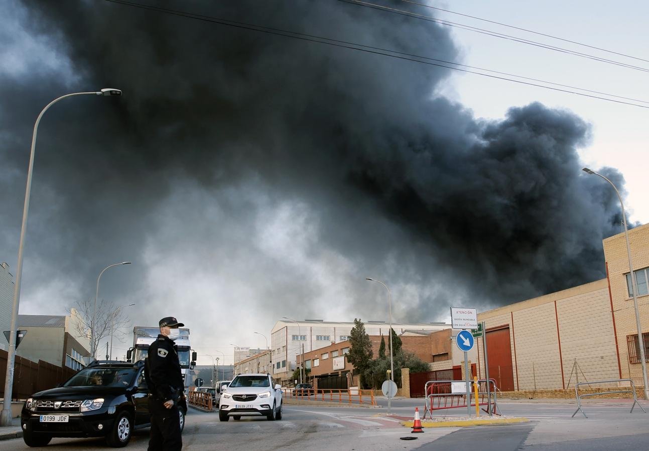 Пожар в Испании на химическом заводе. Взрыв на заводе удобрений в городе Уэст. Взрыв в Зеленограде.