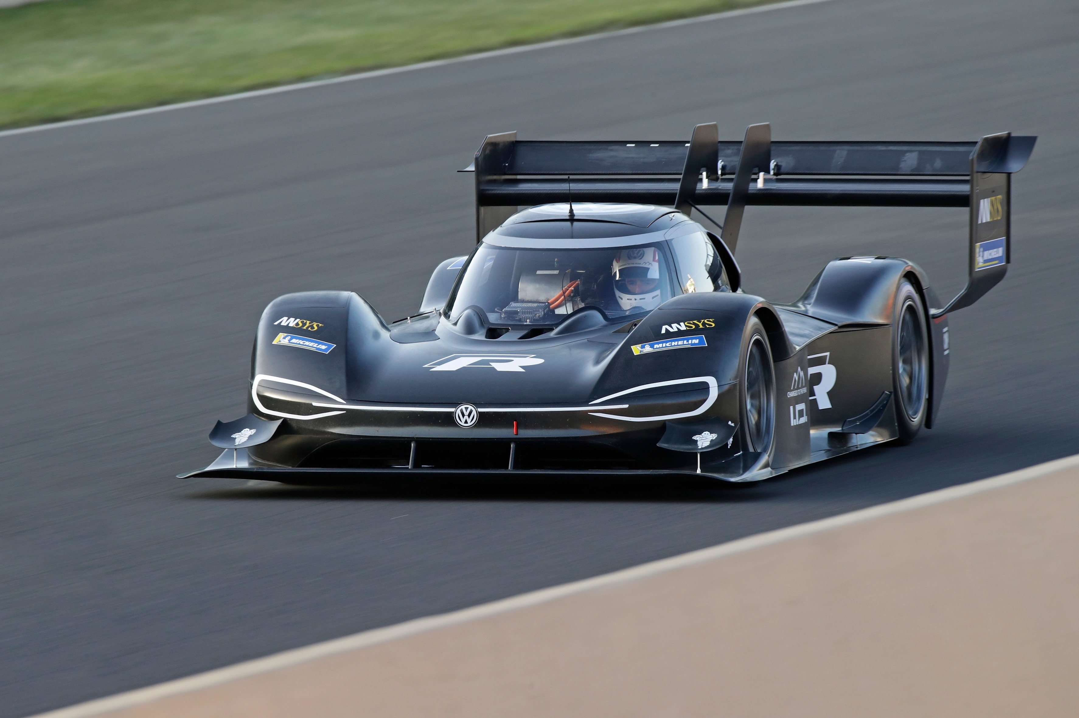 D r 3 1 3. 2018 Volkswagen i.d. r Pikes Peak. Volkswagen ID R Pikes Peak. Фольксваген i. d. r Pikes Peak. Volkswagen Motorsport i.d r Pikes Peak.