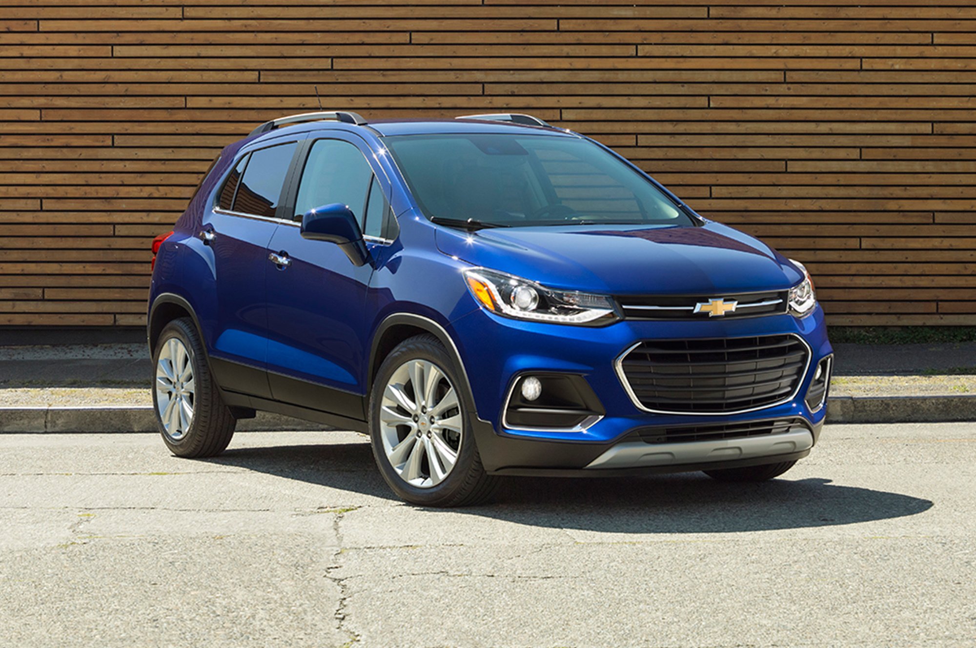 chevrolet tracker трехдверный