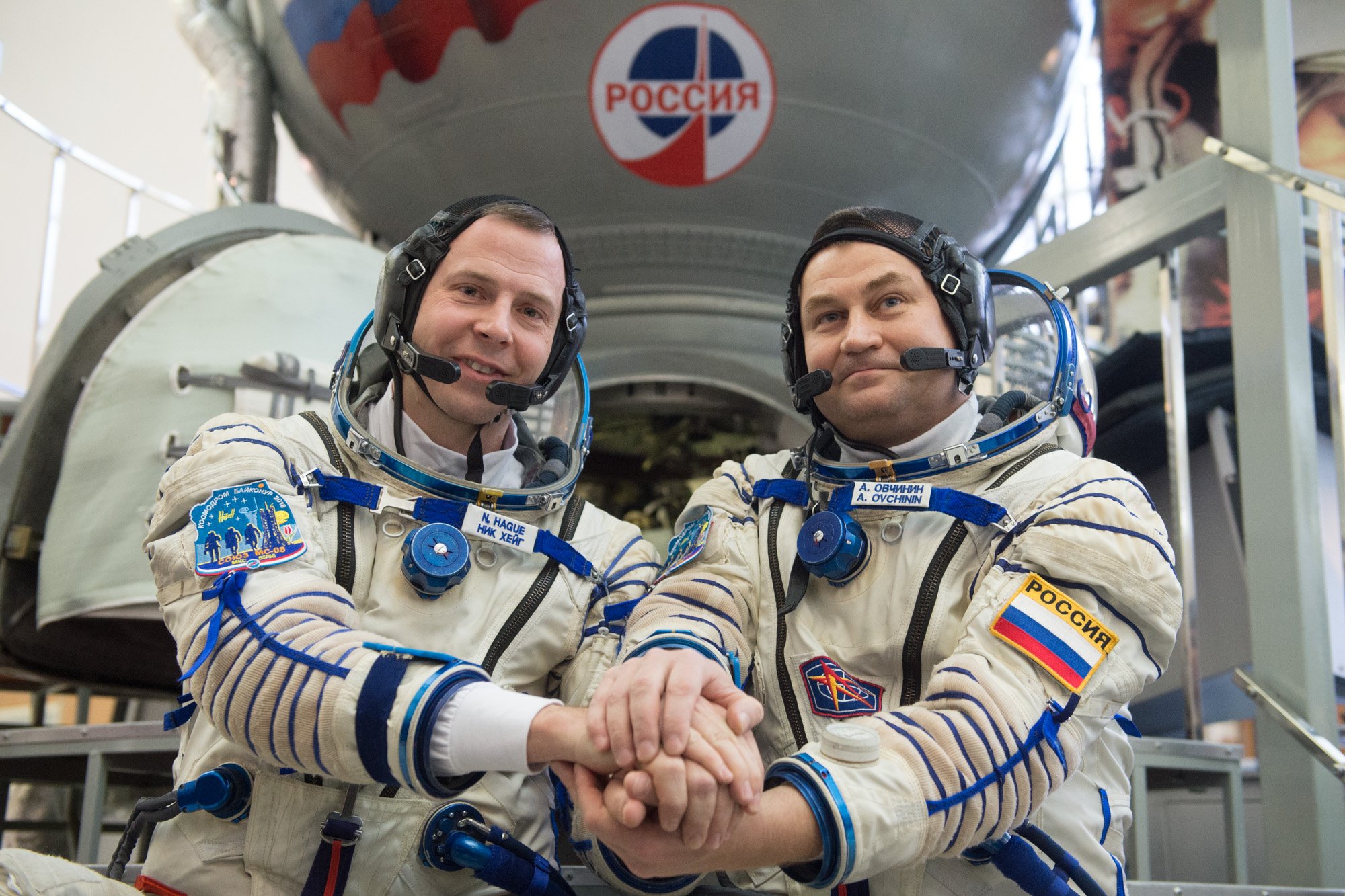 Овчинин и Хейг. Овчинин на МКС. Космонавт в космосе. Современные космонавты.