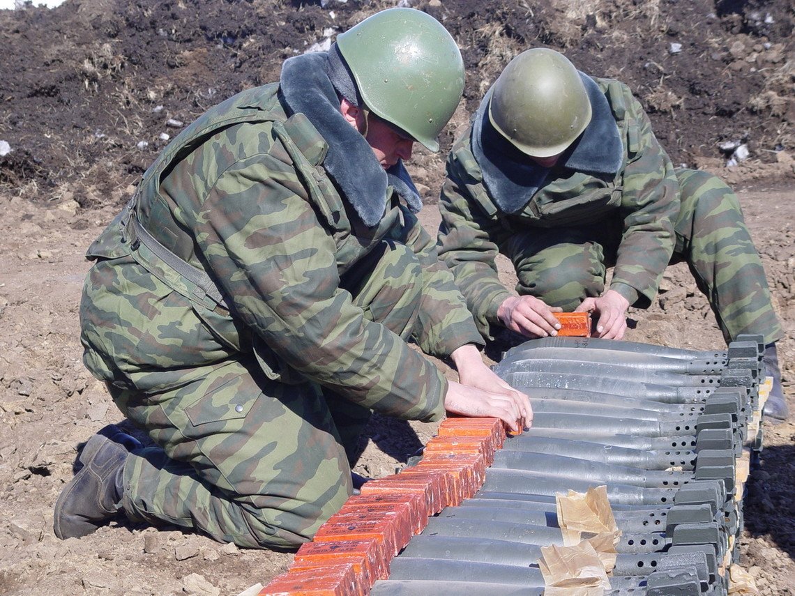 Военнослужащие имущество. Полигон Цугол утилизация боеприпасов. Донгузский полигон Оренбургская 2000. Утилизация боеприпасов Донгуз. Цугол 2012.