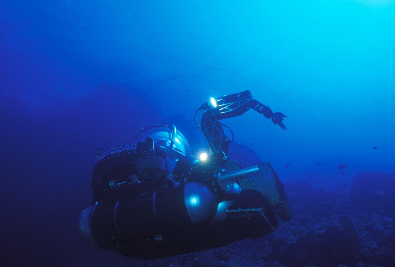Глубоководное дно океана. Подводный аппарат Батискаф. Глубоководный Батискаф. Батискаф в Марианской впадине. Нерей подводный аппарат.