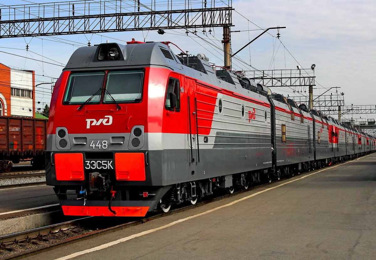Петербуржцы смогут узнавать об изменении в расписании поездов через смс 1544463473_3jes5k-448