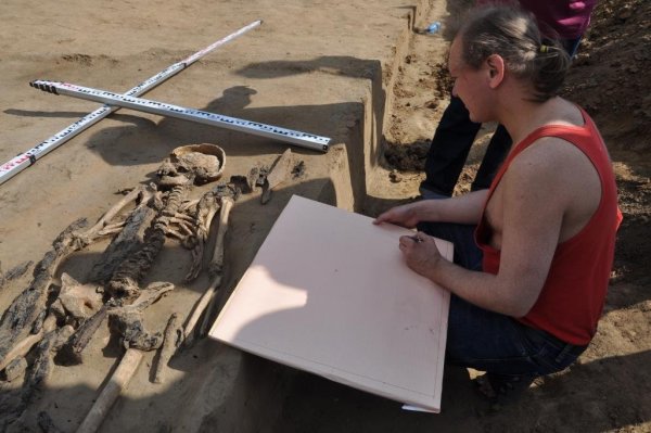 Кладбище возрастом около 400 лет нашли в Енисейске