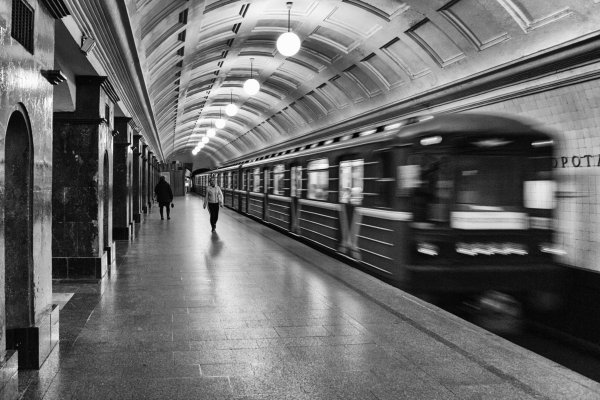 Поезда в метро Москвы начали превращать в беспилотные