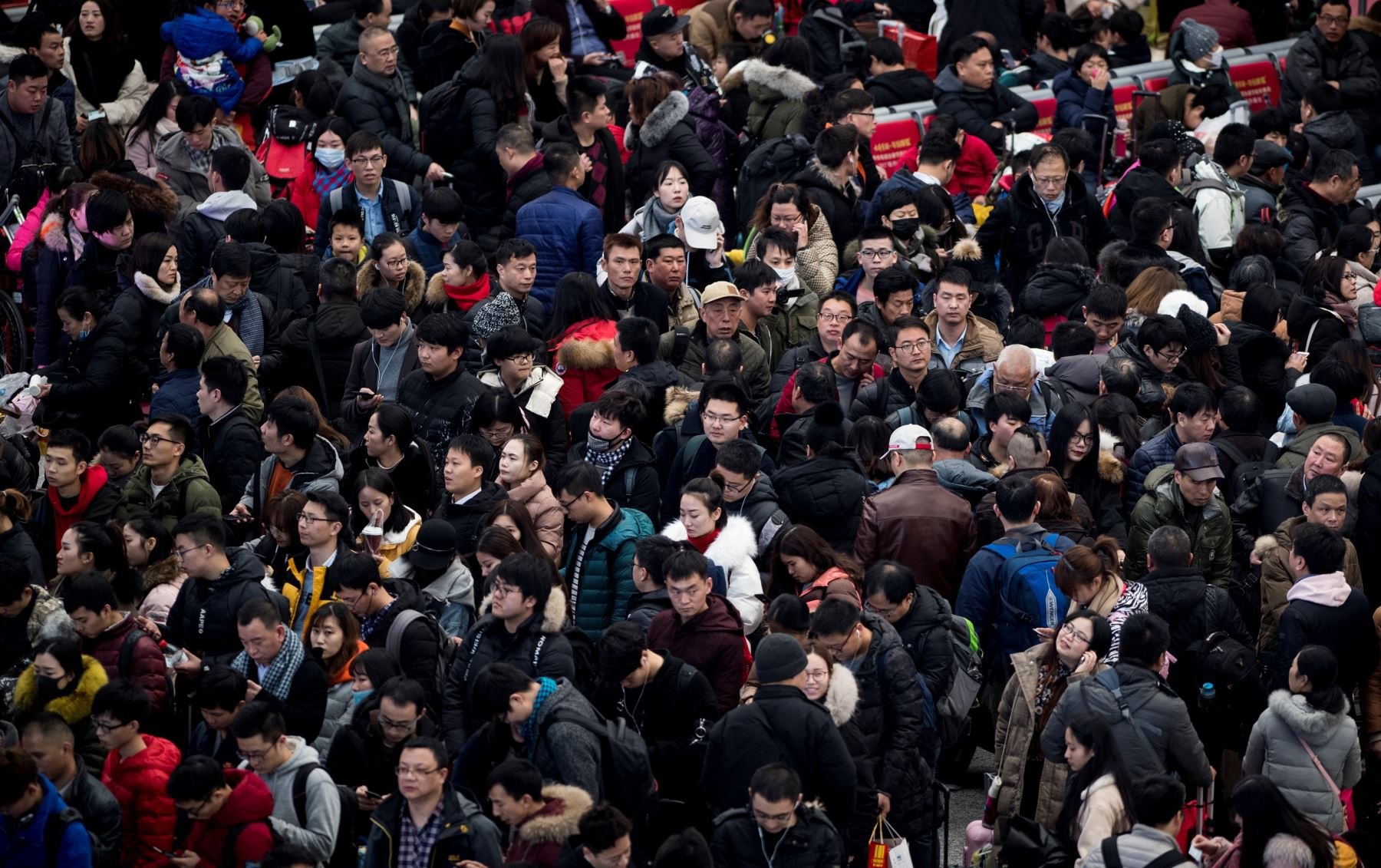 Население Китая 2022. Человек толпы. Китай много людей. Население. Почему в китае много людей