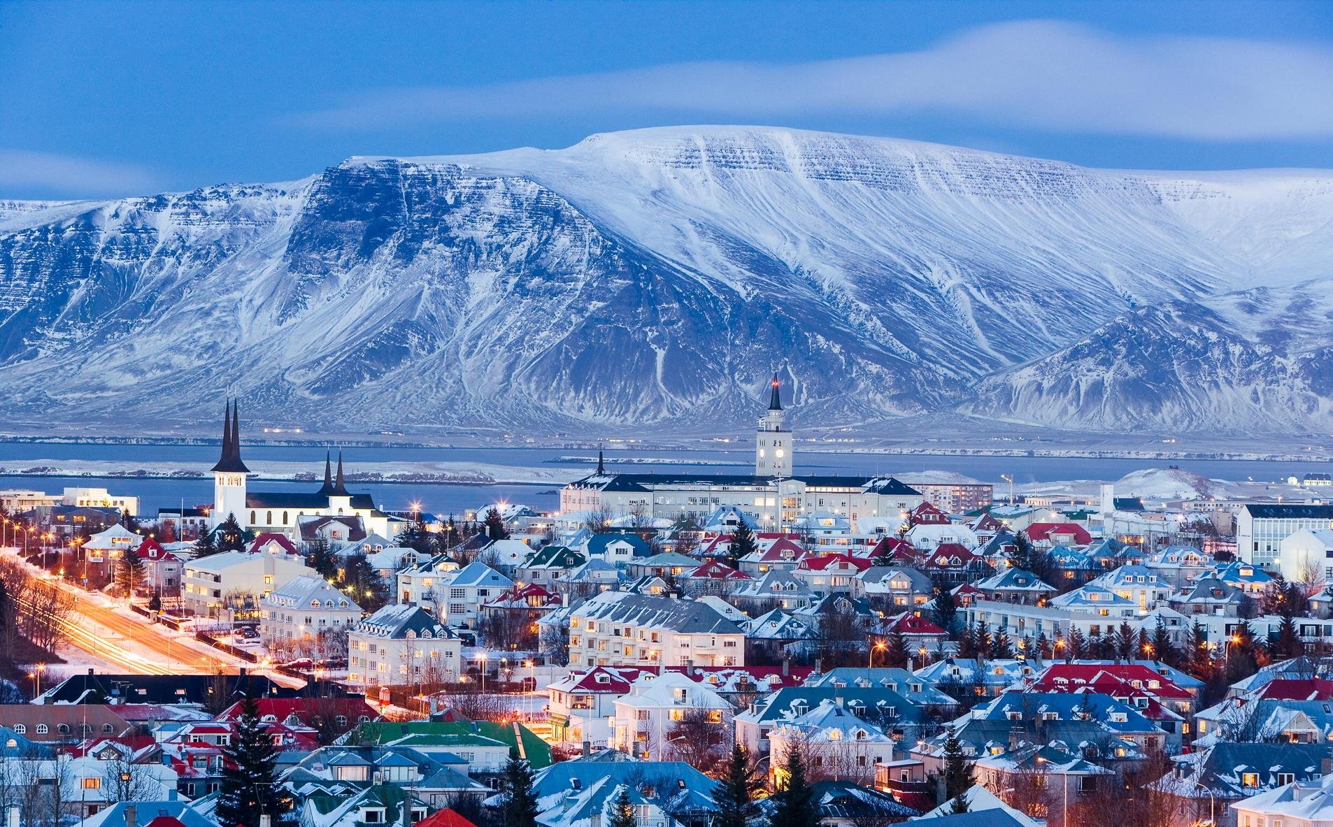 Какую страну называют страной льда и огня. Исландия Рейкьявик. Столица Исландии - город Рейкьявик. Исландия Рик Явик. Рейкьявик столица Исландии фото.