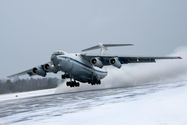 Больше полусотни рейсов задержали и отменили в Москве за текущий месяц
