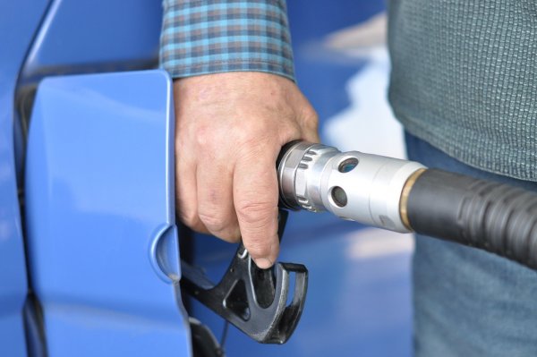 Россия оказалась второй в рейтинге стран с самым дешевым бензином