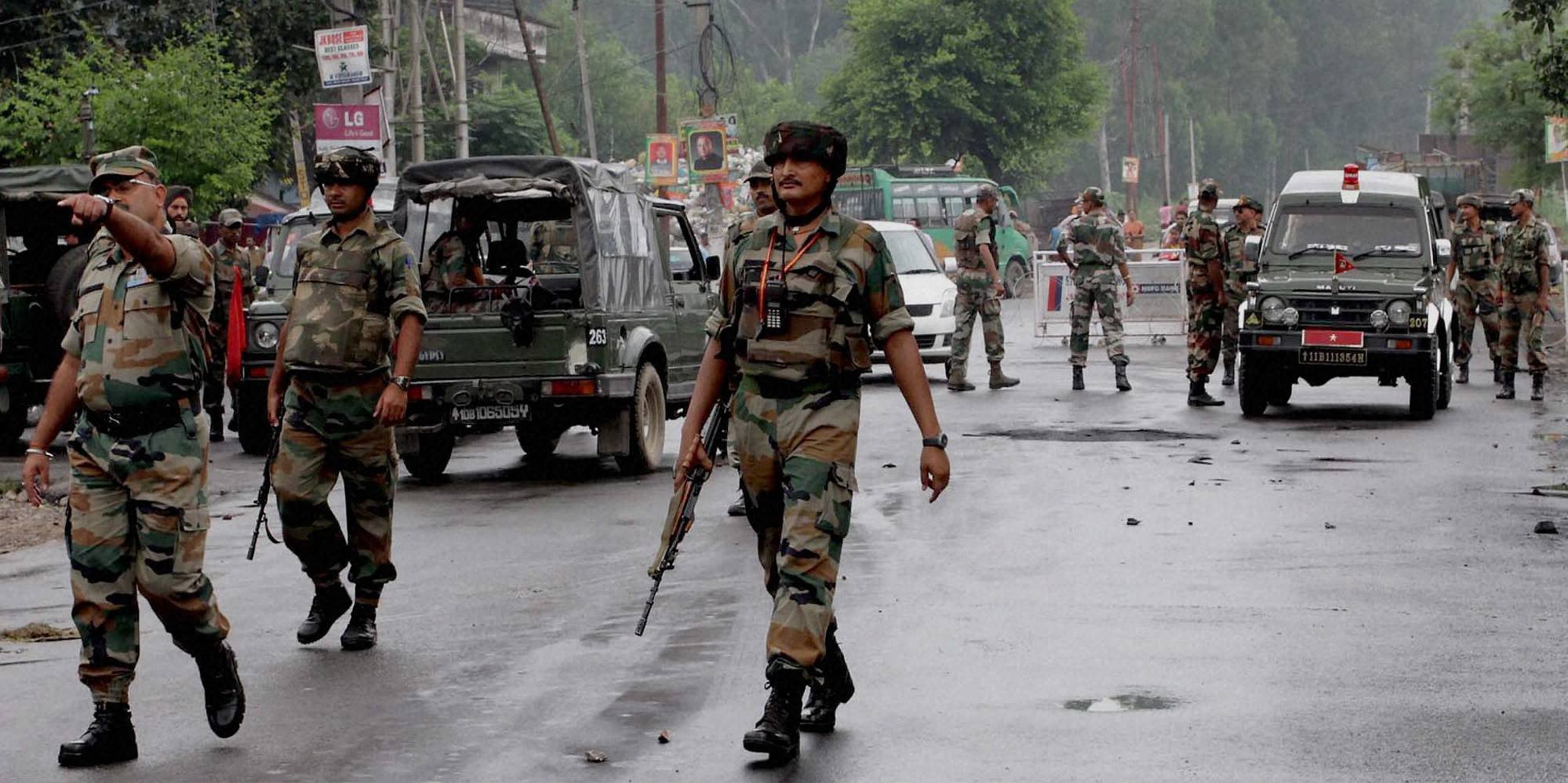 Индия нападения. Индийские военные в Кашмире. Джамму и Кашмир конфликт.