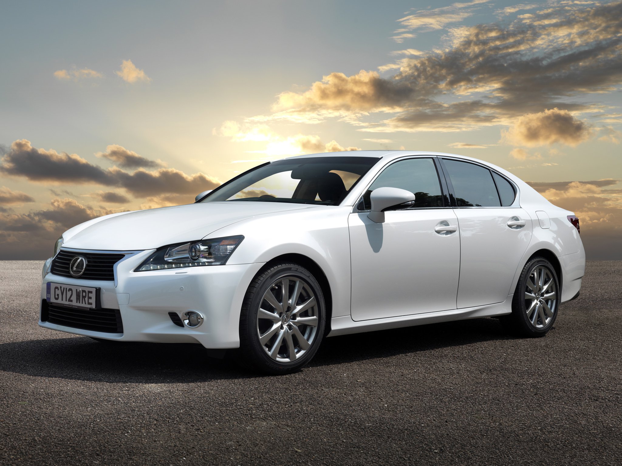 Легковой автомобиль 5 букв. Lexus GS 250. Lexus GS 250 2012. Лексус седан белый. Gs250 2012.