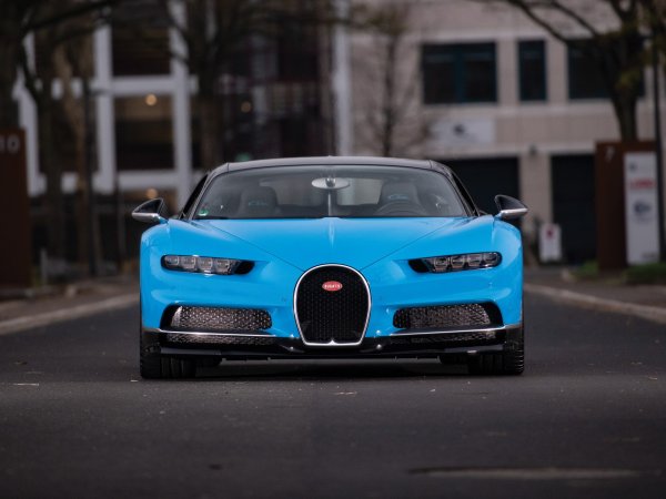 Суперкар за $5 000 000: Ателье Mansory показало доработанный Bugatti Chiron