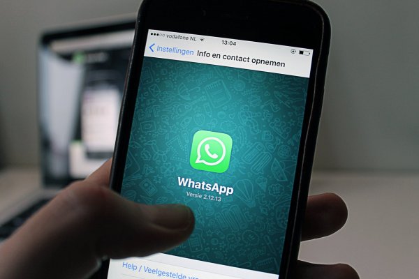 С новым обновлением WhatsApp станет небезопасным