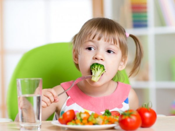 Врачи озвучили советы для детей-вегетарианцев