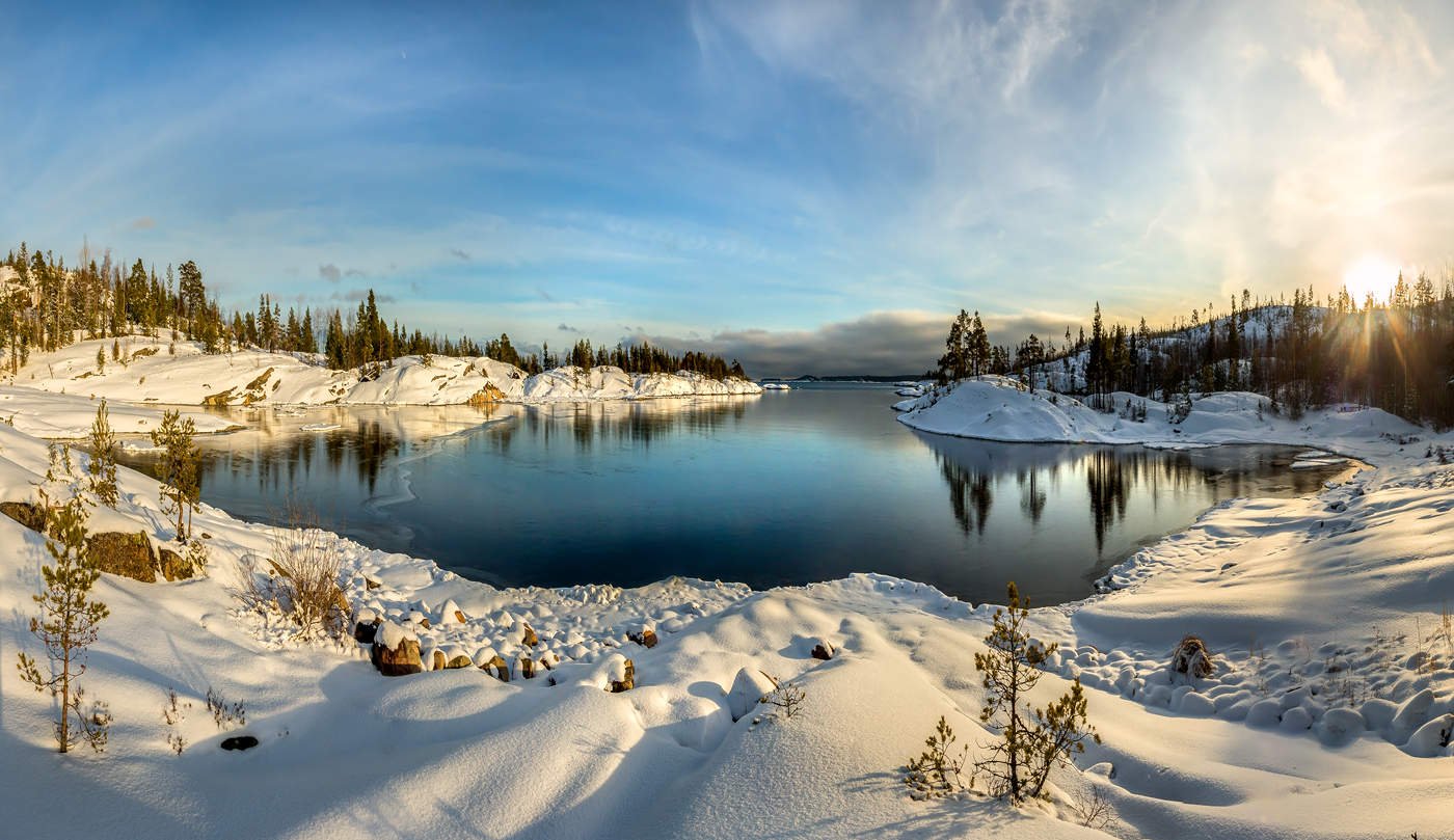 Сага севера туры по карелии. Ладога Сортавала зимой. Озеро Карелия зима. Паанаярви зимой. Озеро в Карелии зимой.
