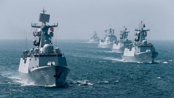 Нервы на пределе: Китай угрожает Америке уничтожить половину ее флота