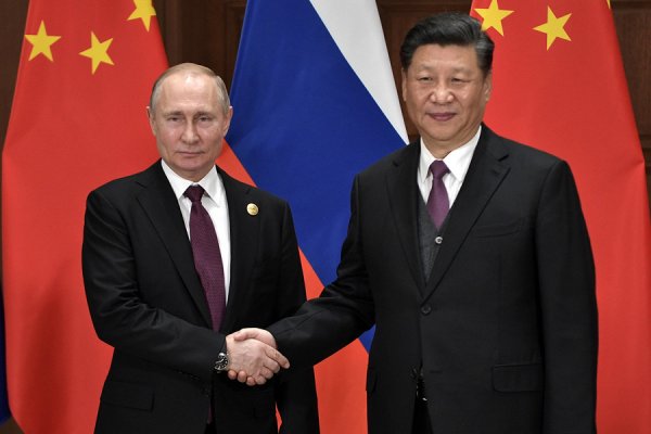 Интриги с нефтью: КНР спасла Россию от катастрофического обвала экономики