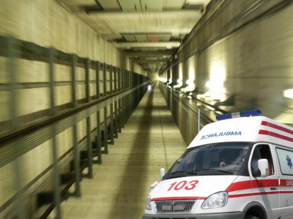 Лифт с пассажирами сорвался в торговом центре Благовещенска