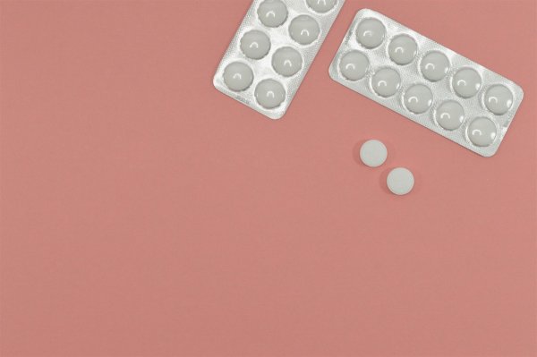 Учёные раскрыли вред и пользу аспирина