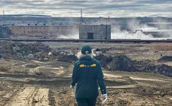 Власти Норильска выявили попадание нефтепродуктов с ТЭЦ в озеро Пясино