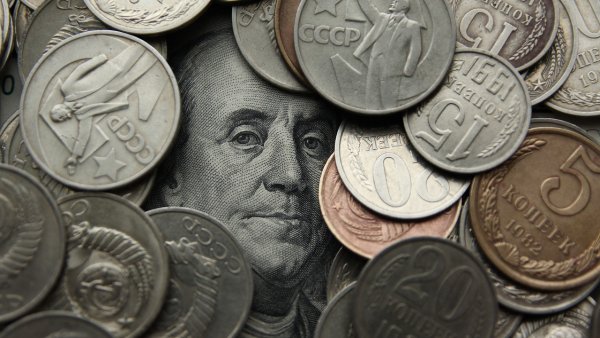 Экономист Делягин предложил увеличить налог для богатых россиян