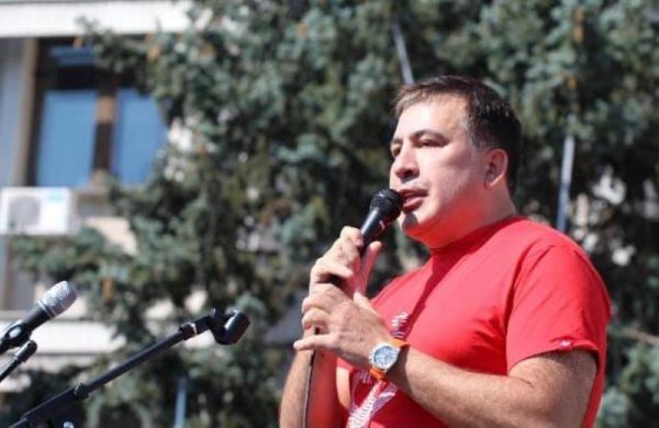 Больше слушают бизнес: Саакашвили заявил о превосходстве России над Украиной
