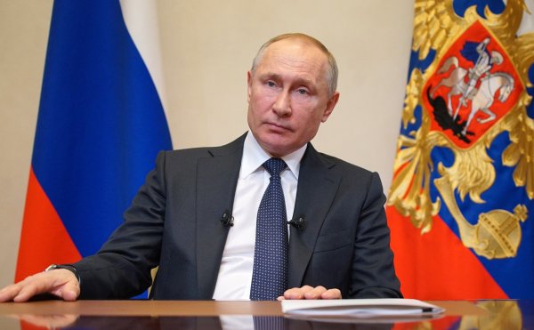 Согласно опросу ФОМ Путину доверяют 61% населения