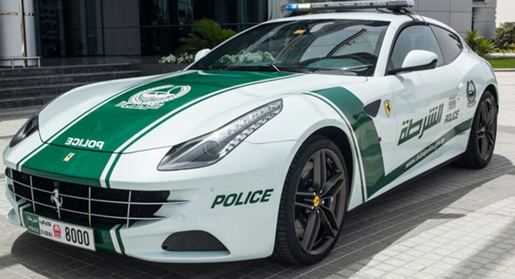 Полиция Дубаи Ferrari FF